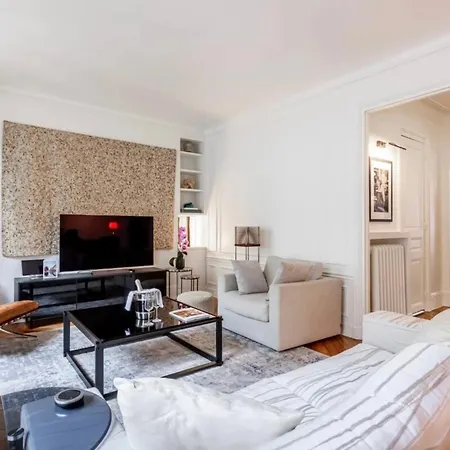 Apartment Trocadero Signature